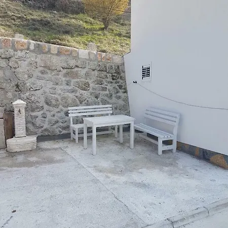 Porto Njegusi A2 Apartment Cetinje Exterior photo